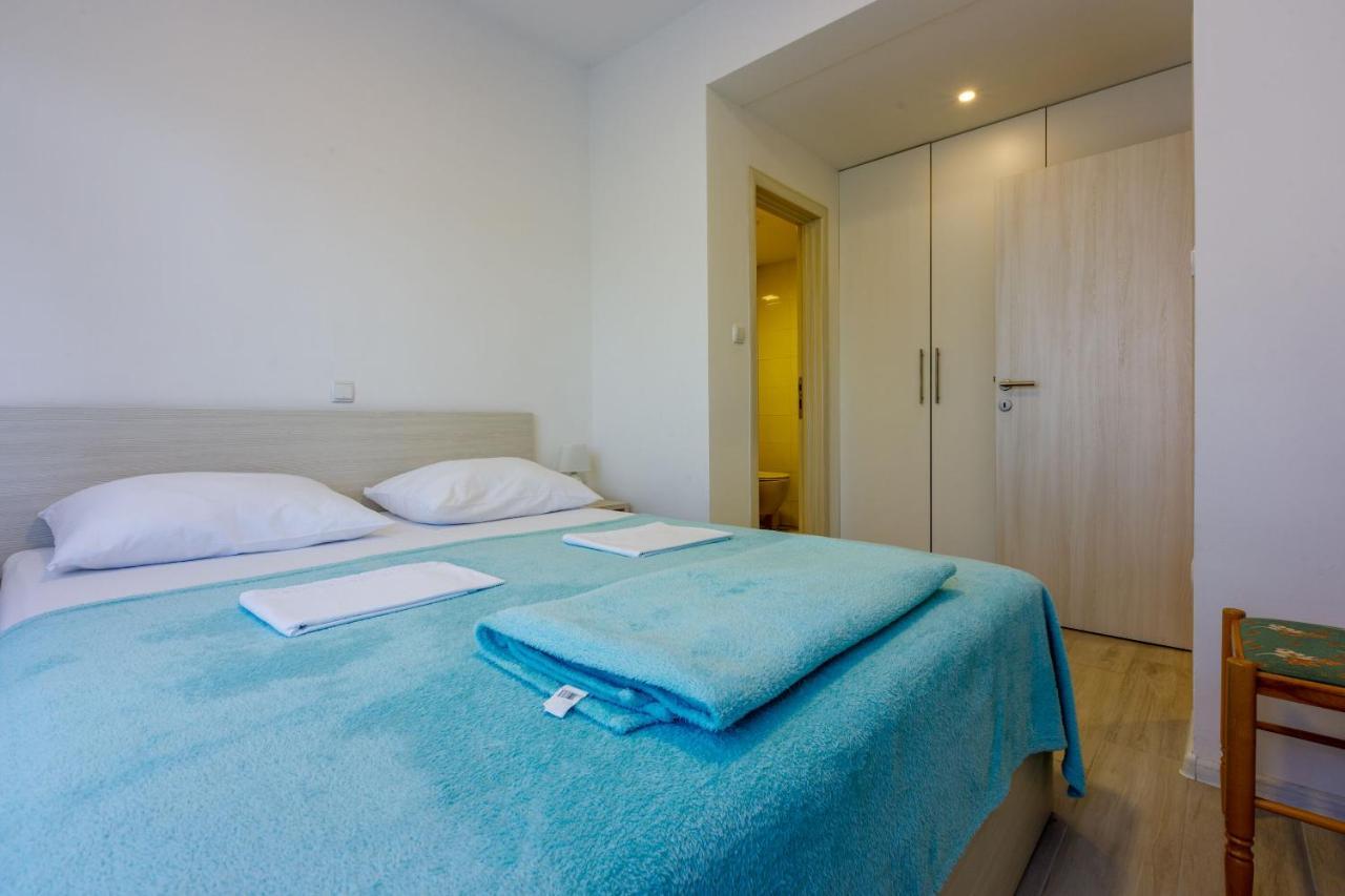 Apartments Zorica Dramalj Bagian luar foto