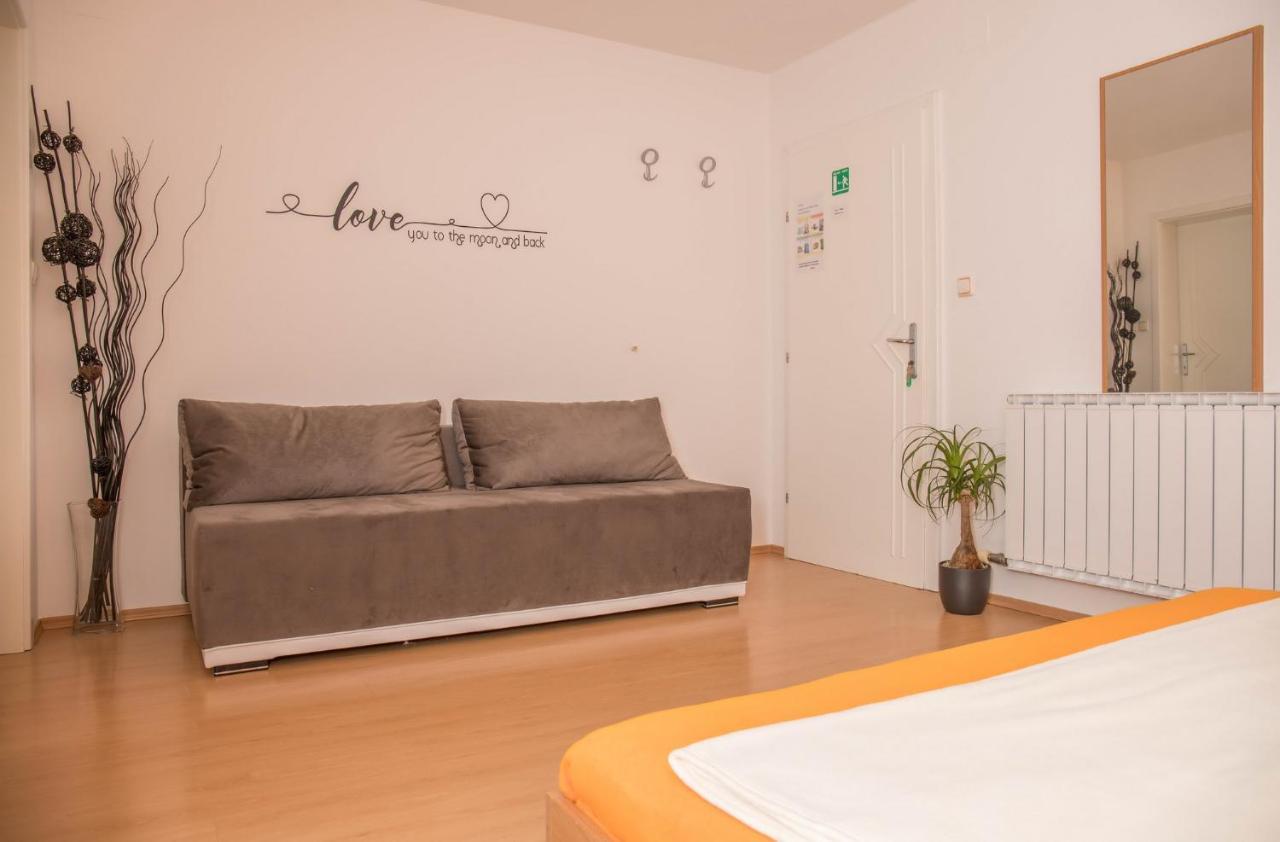 Apartments Zorica Dramalj Bagian luar foto