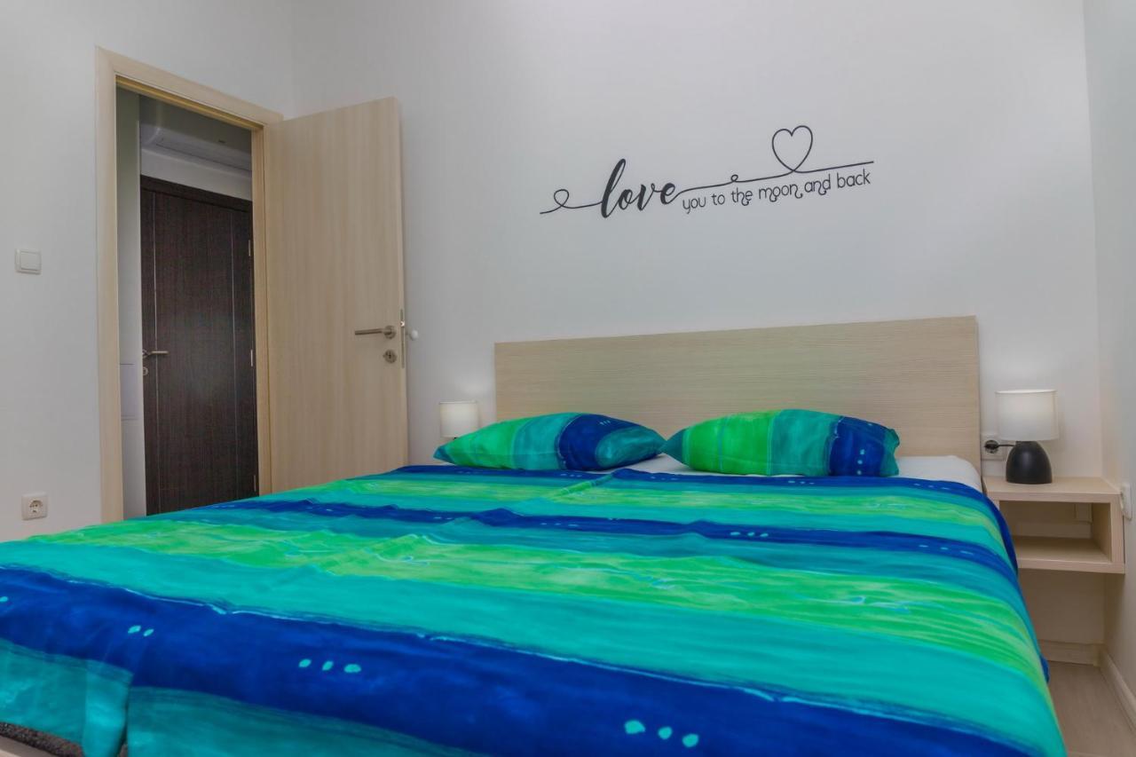 Apartments Zorica Dramalj Bagian luar foto