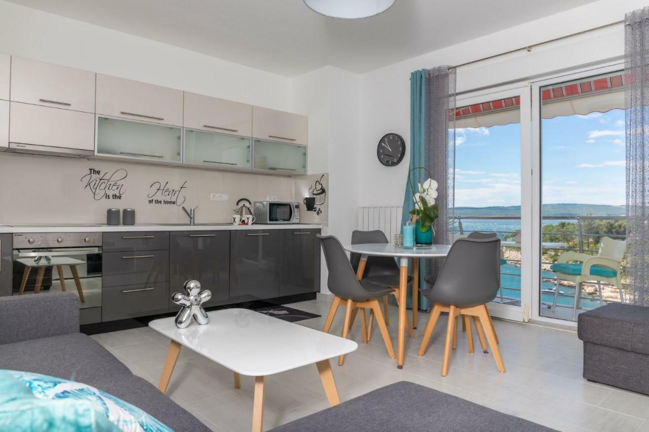 Apartments Zorica Dramalj Bagian luar foto