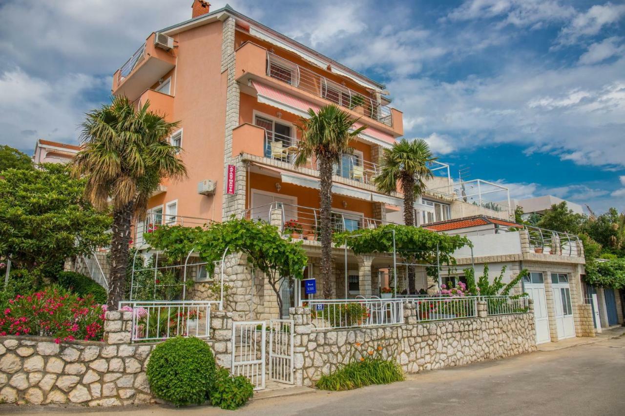 Apartments Zorica Dramalj Bagian luar foto