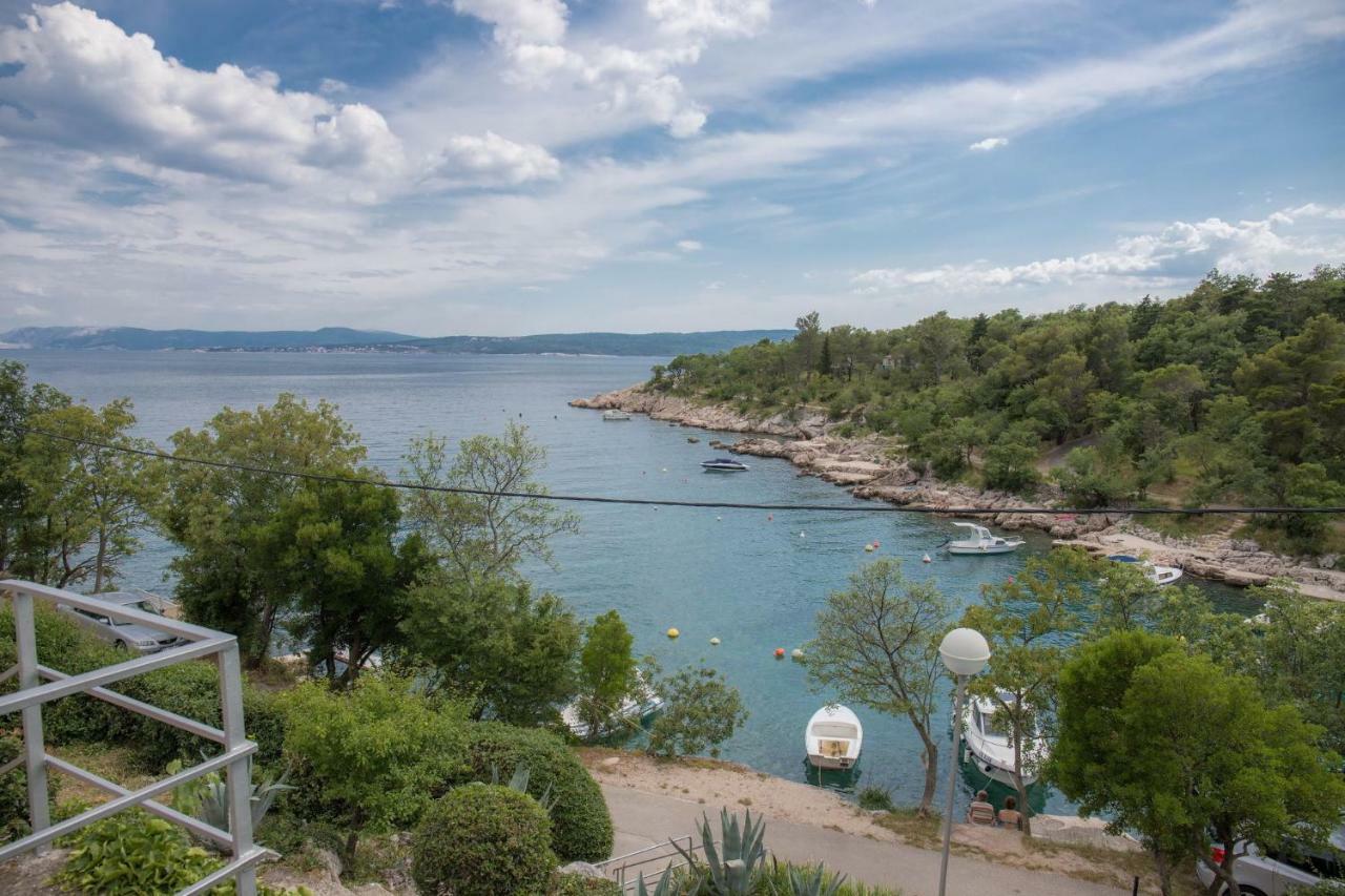 Apartments Zorica Dramalj Bagian luar foto