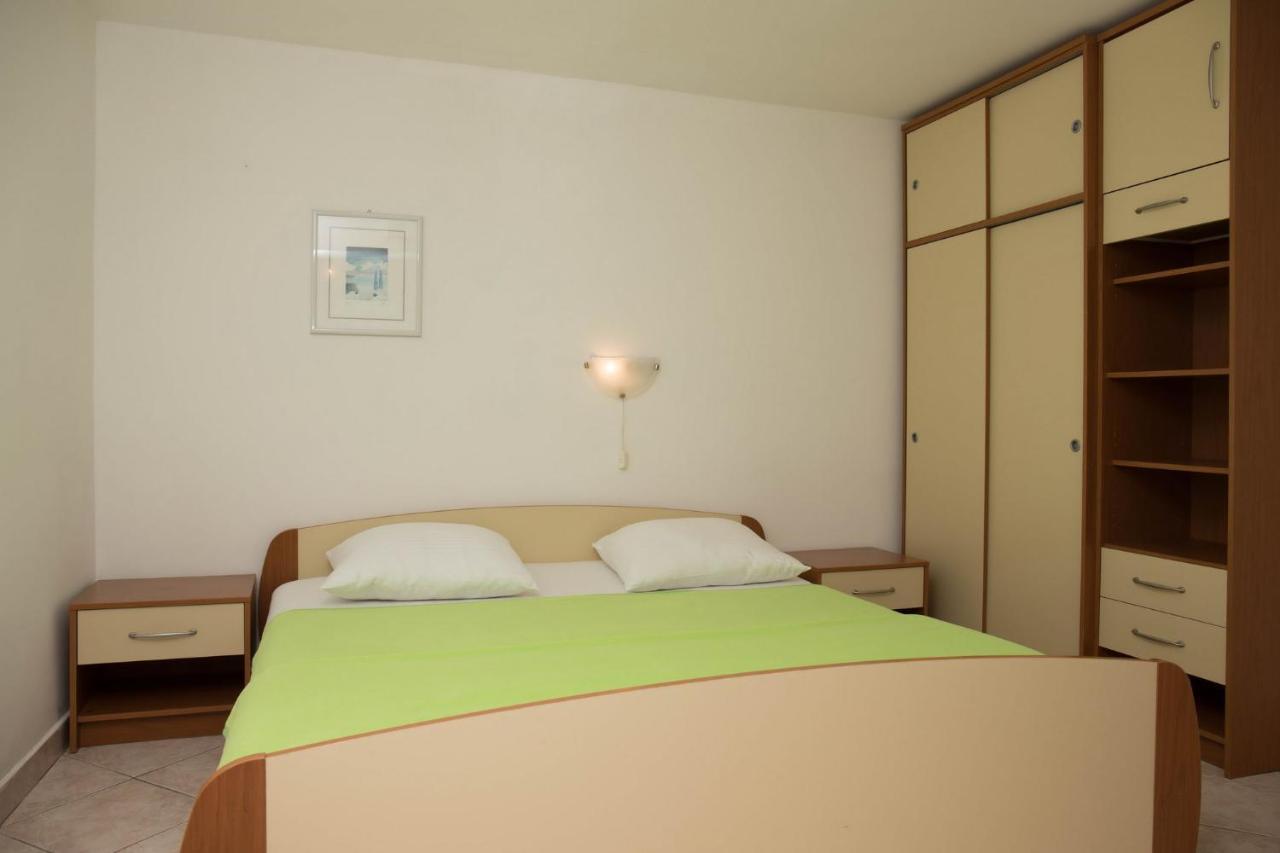 Apartments Zorica Dramalj Bagian luar foto