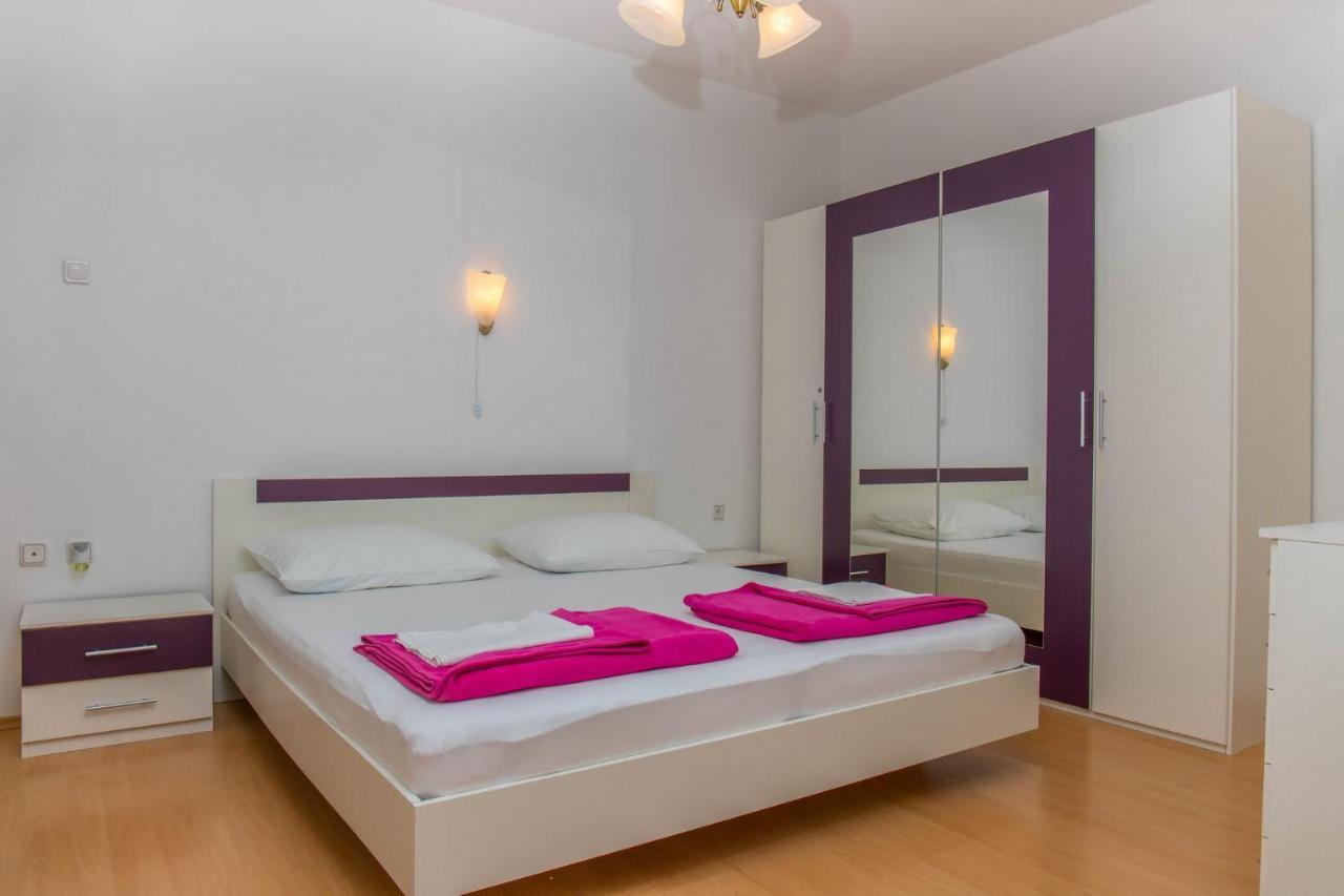 Apartments Zorica Dramalj Bagian luar foto